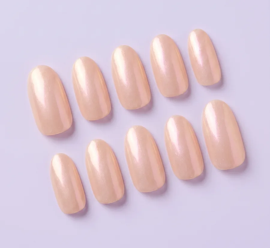 Pearl Mirage press-on nail set